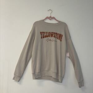 NWT Yellowstone Dutton Ranch Graphic Sweatshirt Women's Sz Med Beige Crewnec USA
